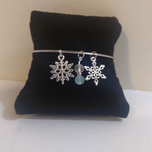 NEW Artisan  Silver Snowflake Style Bangle Charm Bracelet  6"- 7.5.